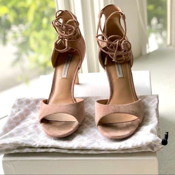 ✨HP!✨ New DVF Pink Suede Strappy Heels 📸 Sample - Picture 8 of 8